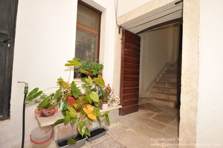 Exterior & Views 2, Una Apartments