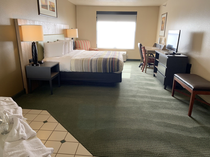 Bedroom 3, Country Inn & Suites by Radisson, West Valley City, UT, Salt Lake