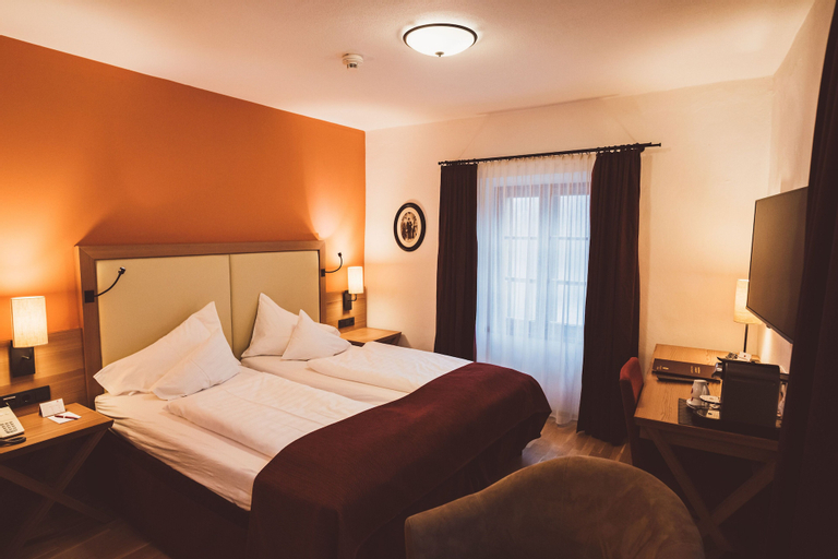 Bedroom 2, Heritage Hotel Hallstatt, Gmunden