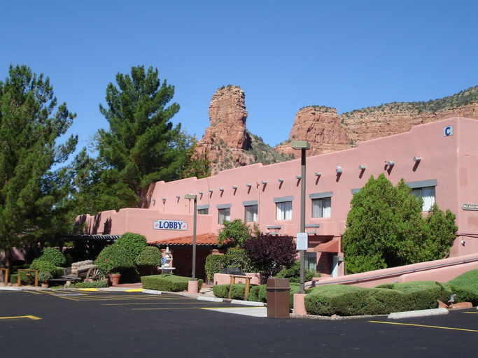 Exterior & Views 2, Bell Rock Inn, Yavapai