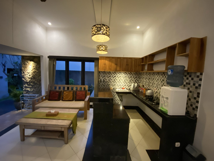 Dining Room 6