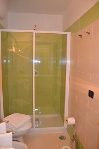 Bathroom 5, iBed Napoli, Napoli