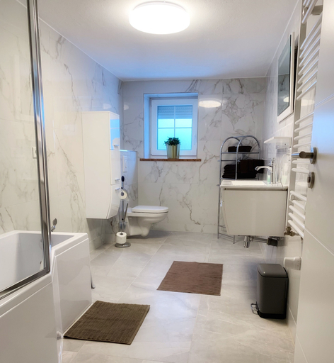 Bathroom 5, Bann Amarita, Berchtesgadener Land