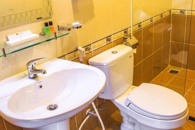 Bathroom 4, Xavier Hotel, District 1