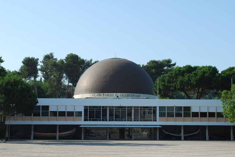 Exterior & Views 19