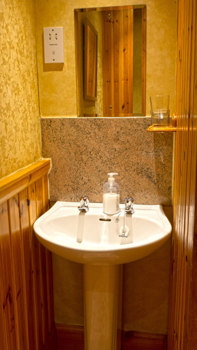 Bathroom 4, Arrandale Guest House, Edinburgh