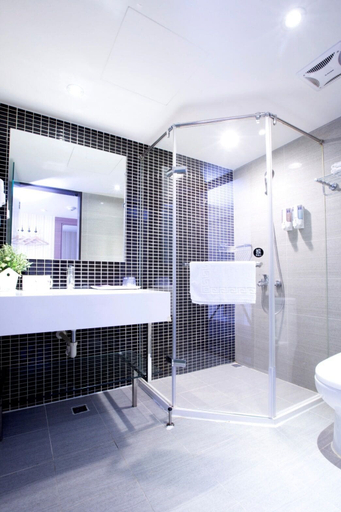 Bathroom 5, Muzik Hotel - Ximen Station Branch, Taipei City