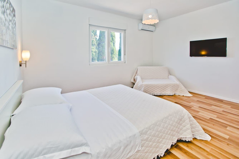 Bedroom 3, Villa Blazen, Sućuraj