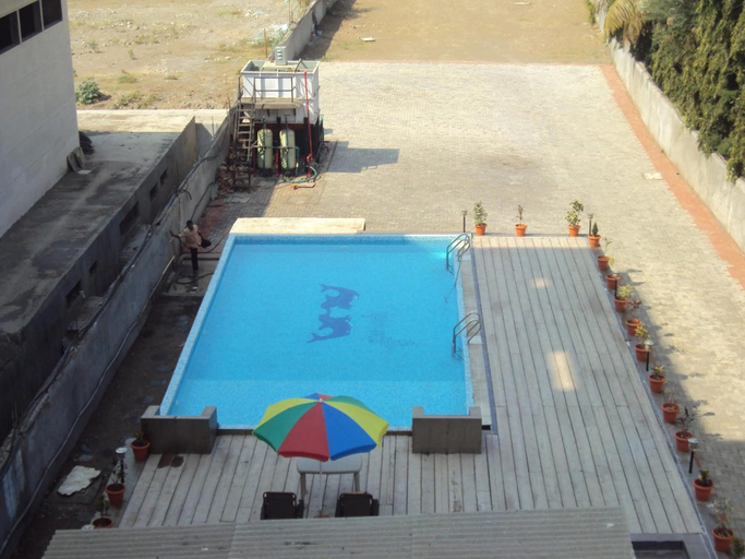 Sport & Beauty 5, JC Castle, Ahmadnagar