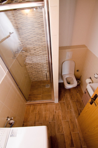 Bathroom 5, House Radojka, Tisno