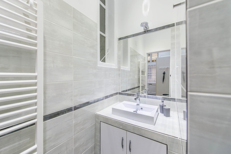 Bathroom 3, Dominik Apartment, Budapesti