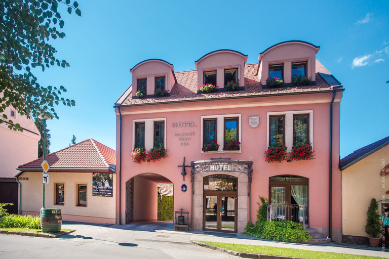 Exterior & Views 2, Hotel Bojnický vínny dom, Prievidza
