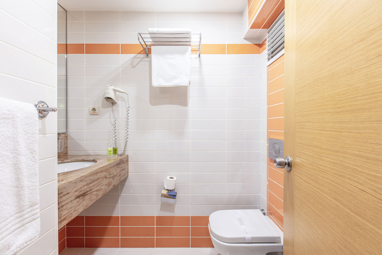 Bathroom 5, Hotel Ilayda, Kuşadası