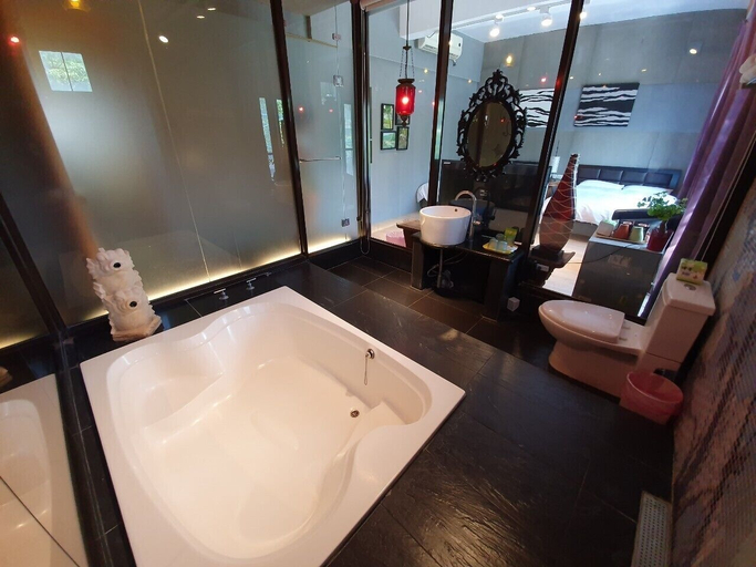 Bathroom 4, Mar Dei Amor Villa B&B, Pingtung