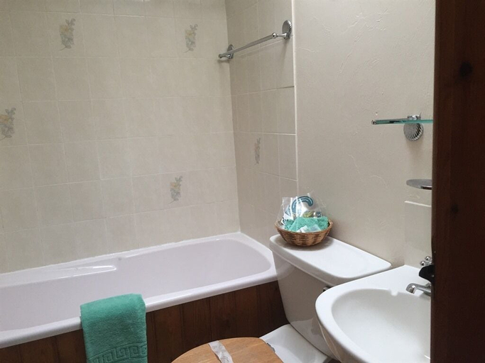 Bathroom 3, Middle Flass Lodge, Lancashire