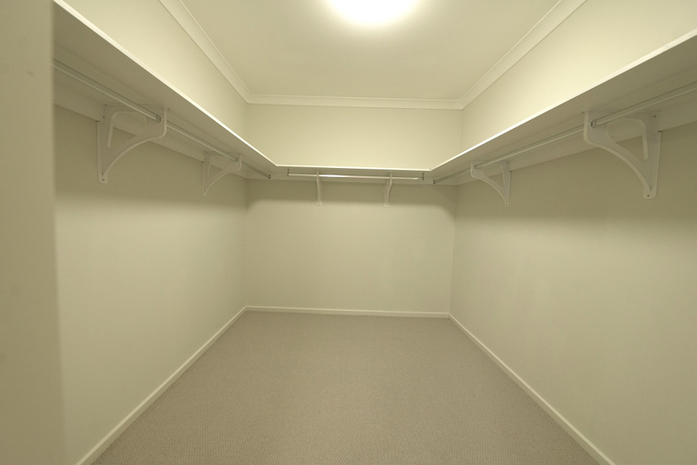 Others 5, Newly Modern Home for Big Group near SC, Melbourne