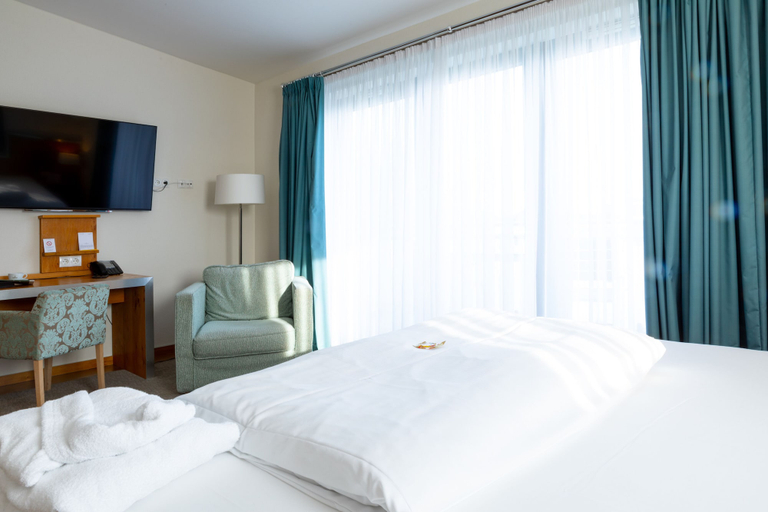 Bedroom 4, Olymp Munich, Freising