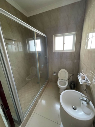 Bathroom 3, The Matola Hotel, Maputo