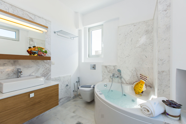 Bathroom 4, Thalasses Villas Rethymno, Crete