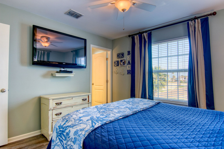 Bedroom 2, Papakeeko's Happy Ours, Nueces