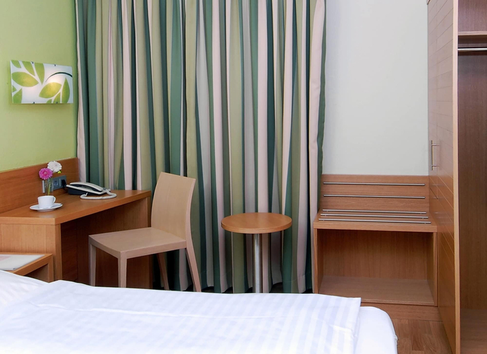 Bedroom 4, Hotel Tessin, München
