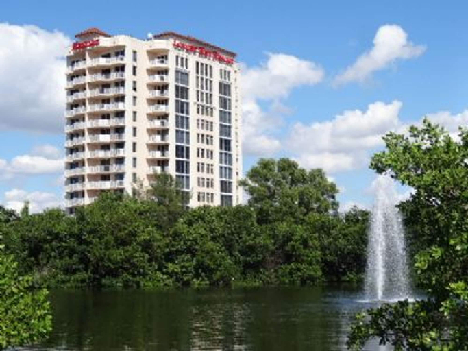 Others 1, Lovers Key Resort 908, Lee