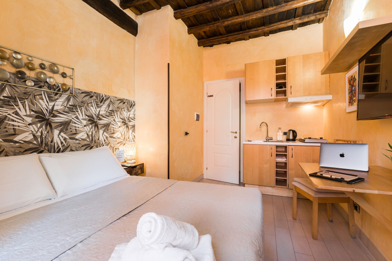 Others 4, TrinitaDeiMonti Guest House, Rome