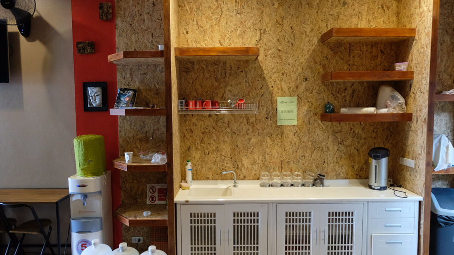 Others 4, Frutta Hostel, Pulau Phuket