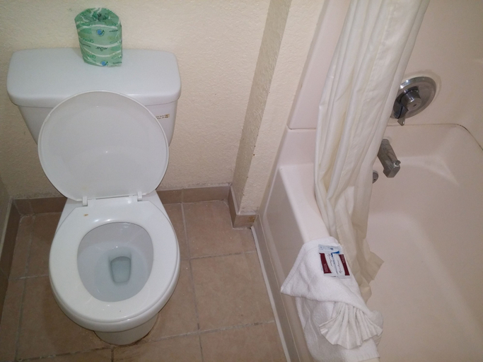 Bathroom 5, Motel 6 Houston, TX – Hobby Airport, Houston