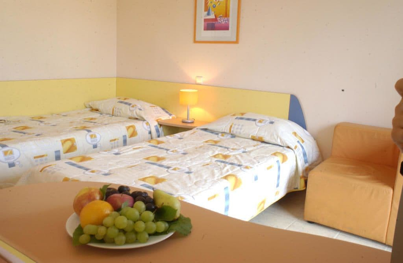 Bedroom 3, Hotel Com, Balchik