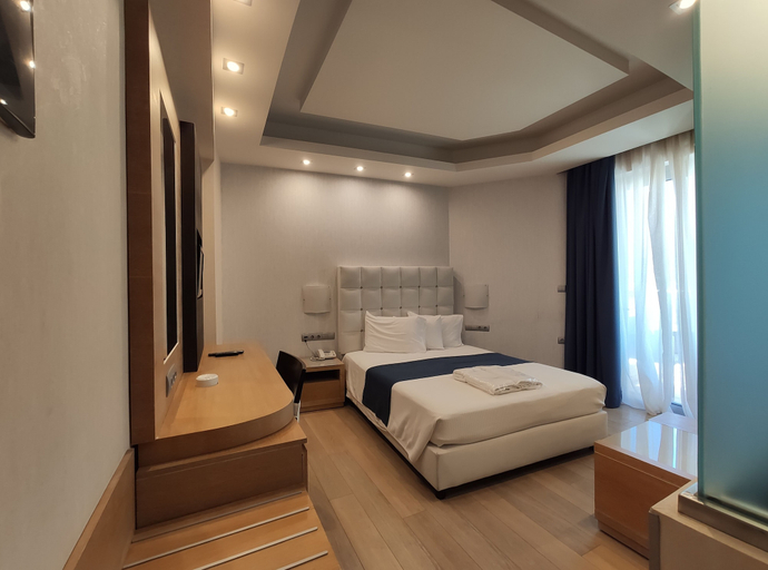 Bedroom 3, Konstantinos Palace, South Aegean