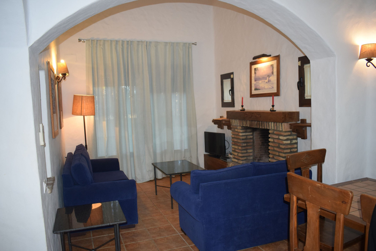 Others 5, Villa Araucaria, Cádiz