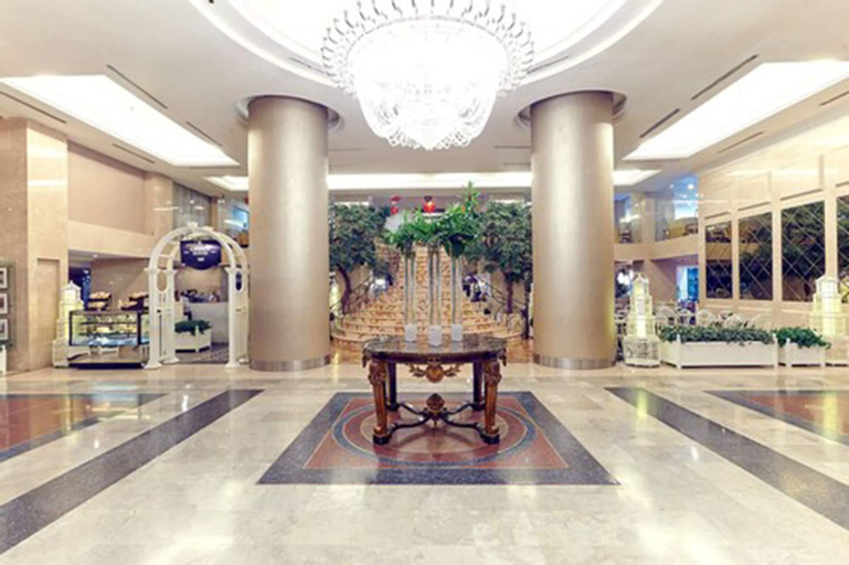 Garden Palace Hotel Surabaya, Surabaya