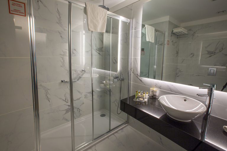 Bathroom 5, Innova Sultanahmet Istanbul, Fatih