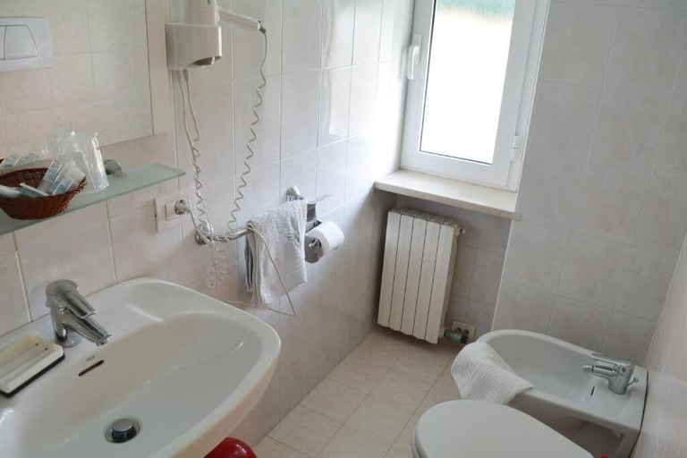 Bathroom 3, Villa Chiara, Verona