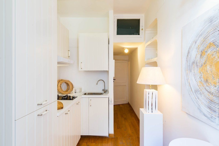 Others 4, Pantheon Luxury Gold Apartment, Roma