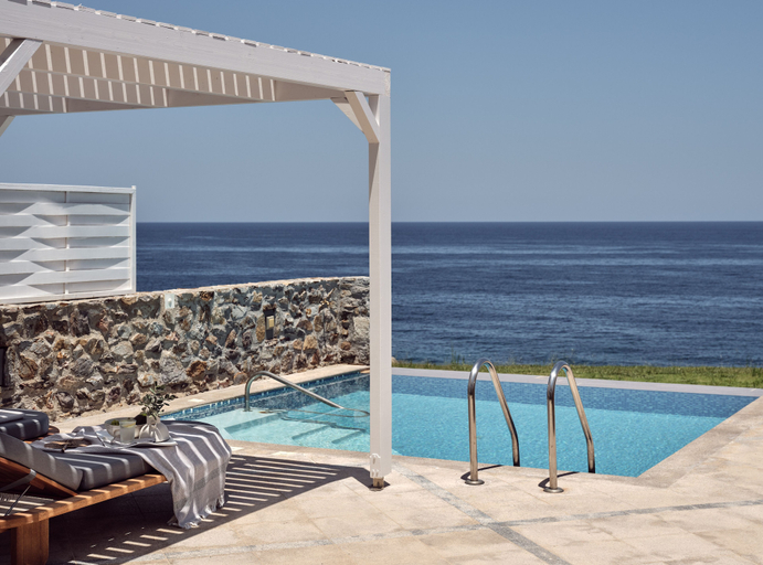 Sport & Beauty 2, The Royal Blue, Crete
