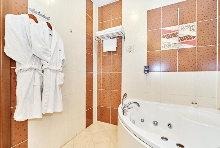Bathroom 3, Palantin Hotel, Sankt-Peterburg gorsovet