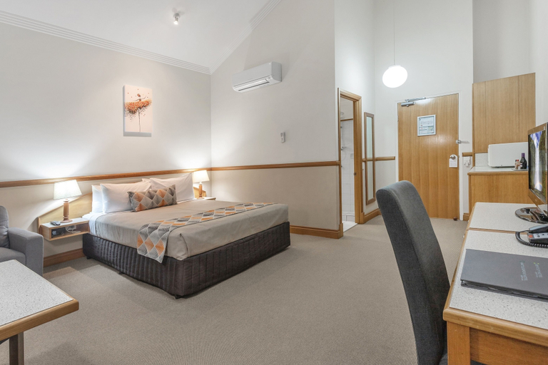 Bedroom 3, Airport International Hotel Brisbane, Hamilton