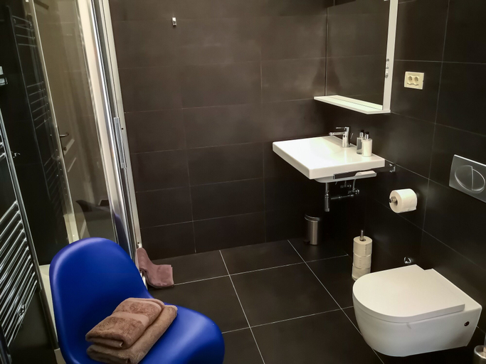 Bathroom 4, Dubrovnik Luxury Apartments, Dubrovnik