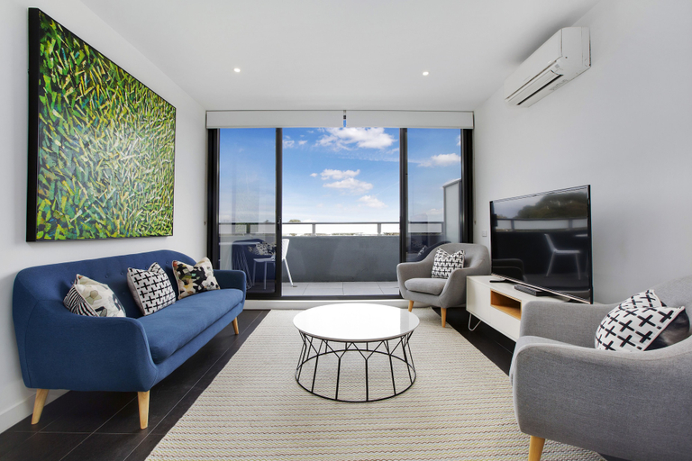 Others 5, The Caulfield, Melbourne