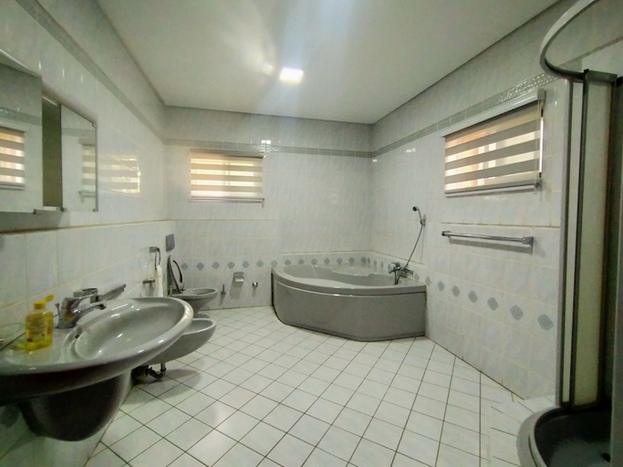 Bathroom, Zabel Global, AbujaMun