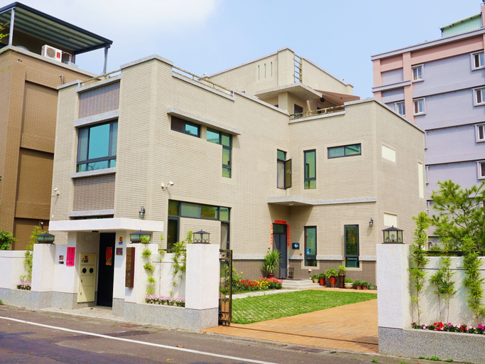Exterior & Views 1, Pottery Flower B&B, Nantou