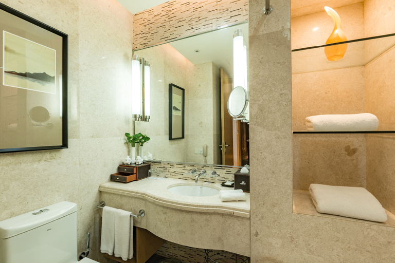 Bathroom 4, Maritim Hotel Changzhou, Changzhou