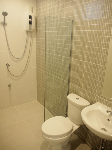 Bathroom 3, 28 Place, Phasi Charoen
