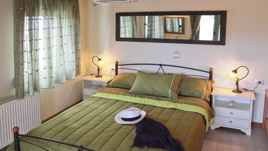 Bedroom 3, Villa Mirothea, Thessaly