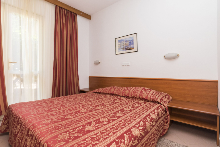 Bedroom 3, Apartments Polynesia Plava Laguna, Umag