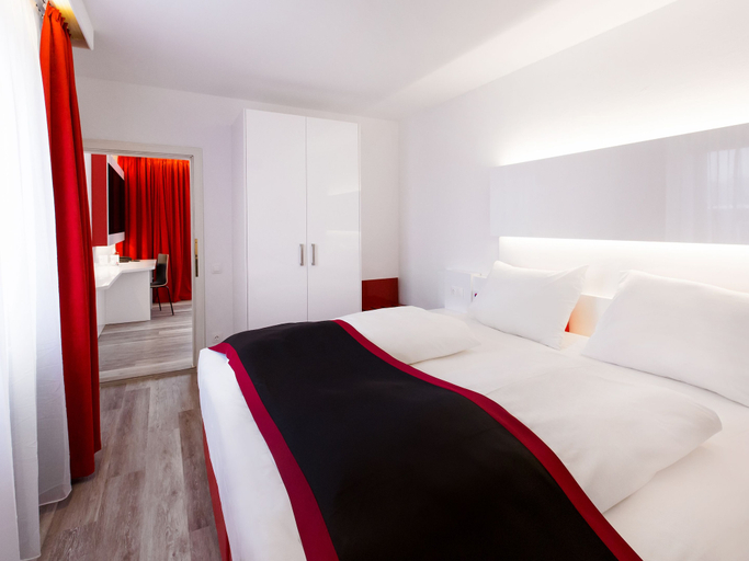 Bedroom 4, DORMERO Hotel Burghausen, Altötting