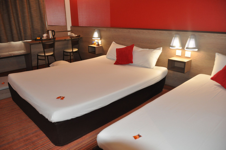 Bedroom 3, Clermont Estaing, Puy-de-Dôme