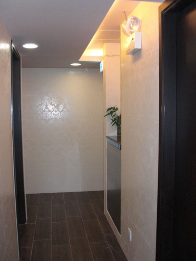 Others 5, Empire Commercial Hotel, Kowloon